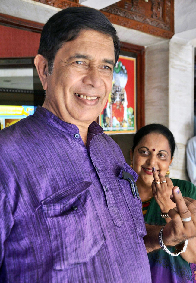 कांग्रेस का हुआ कर्नाटक, जश्‍न में कार्यकर्ता