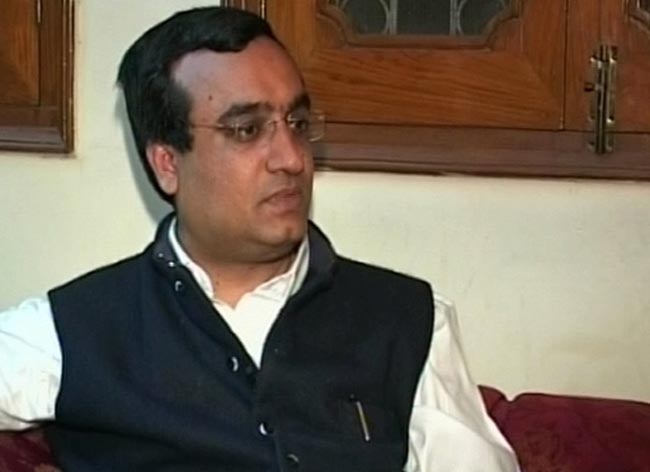 15 जून 2013: तस्वीरों में दिनभर की बड़ी खबरें