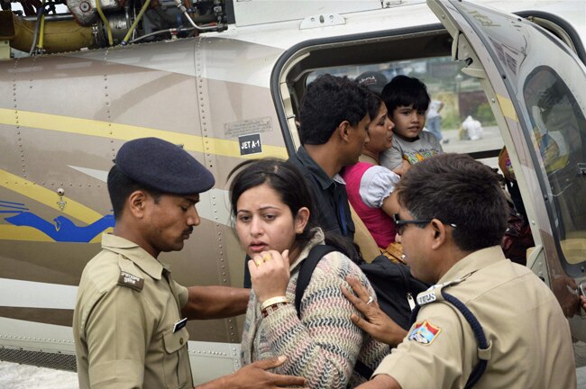 तबाही के मंजर के बाद अब राहत और बचाव कार्य | तबाही की तस्‍वीरें