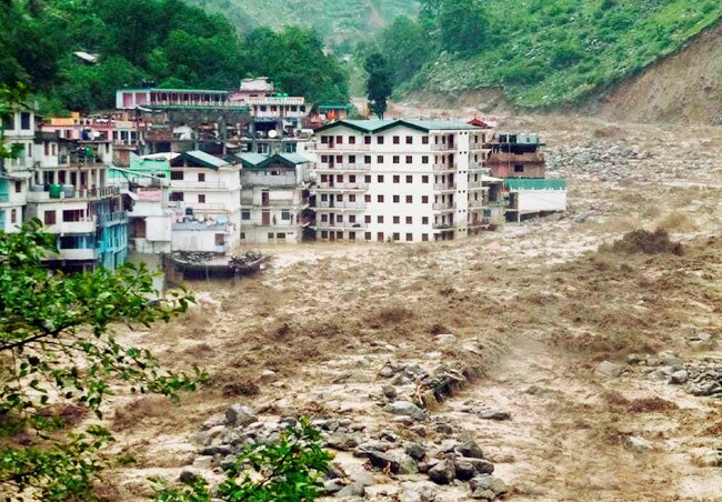 तबाही के मंजर के बाद अब राहत और बचाव कार्य | तबाही की तस्‍वीरें