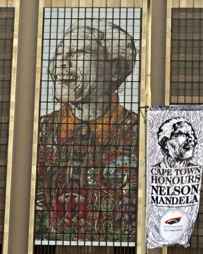 नेल्‍सन मंडेला का जन्‍मदिन आज, दुनियाभर में किए जा रहे हैं याद