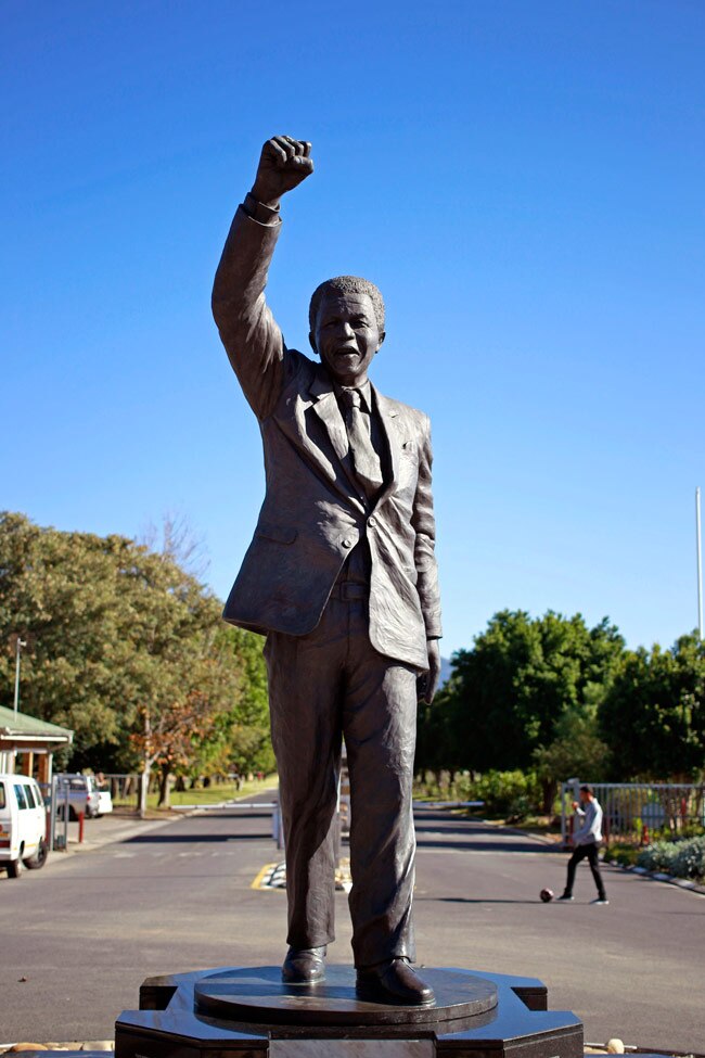 नेल्‍सन मंडेला का जन्‍मदिन आज, दुनियाभर में किए जा रहे हैं याद