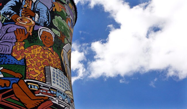 नेल्‍सन मंडेला का जन्‍मदिन आज, दुनियाभर में किए जा रहे हैं याद