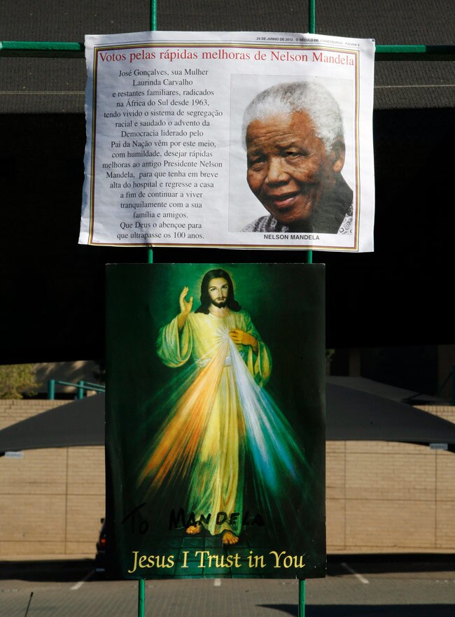 नेल्‍सन मंडेला का जन्‍मदिन आज, दुनियाभर में किए जा रहे हैं याद