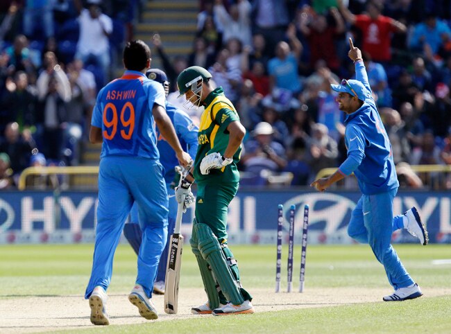 चैंपियंस ट्रॉफी: देखें टीम इंडिया ने कैसे किया द. अफ्रीका को पस्‍त