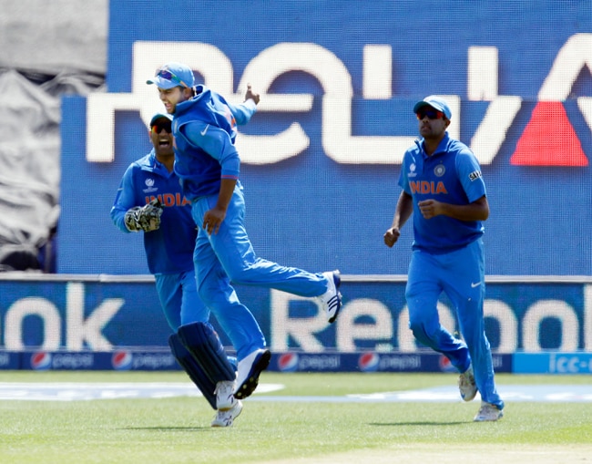 चैंपियंस ट्रॉफी: देखें टीम इंडिया ने कैसे किया द. अफ्रीका को पस्‍त