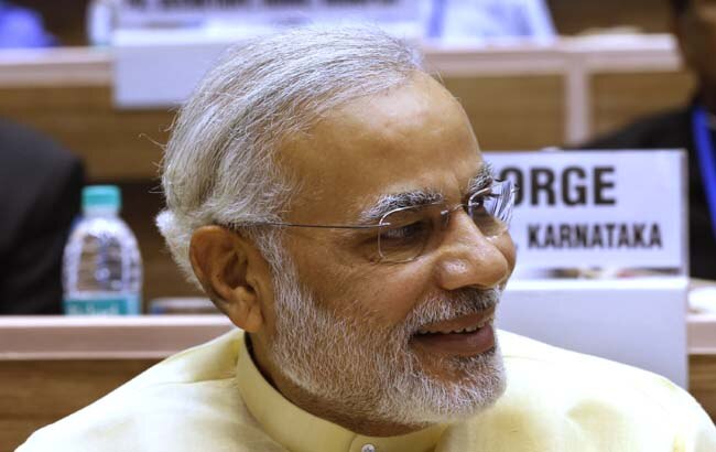 07 जून 2013: तस्वीरों में दिनभर की बड़ी खबरें