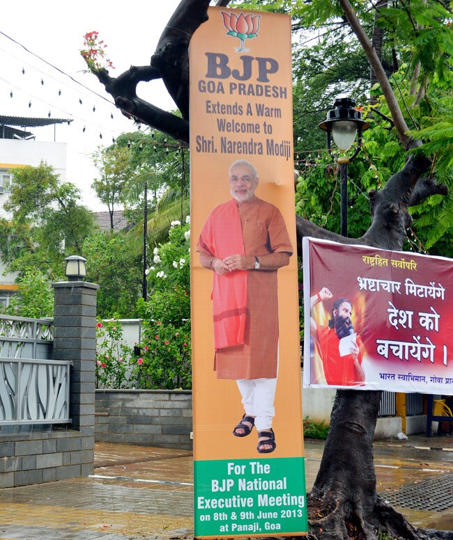 आडवाणी के नहीं आने से क्या रुकेगी मोदी की ताजपोशी?