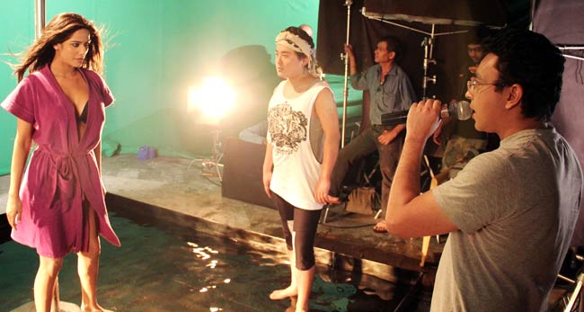 पूनम पांडे को पसंद नहीं बोल्‍ड इमेज में बंधे रहना | पूनम