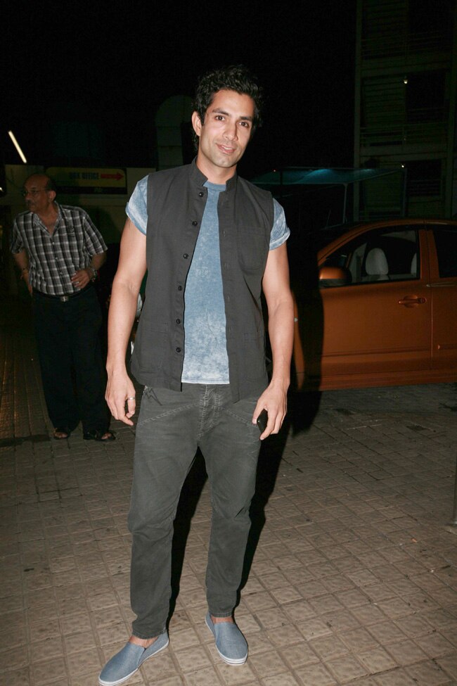 शॉर्टकट रोमियो की स्‍पेशल स्‍क्रीनिंग में पहुंचा बॉलीवुड