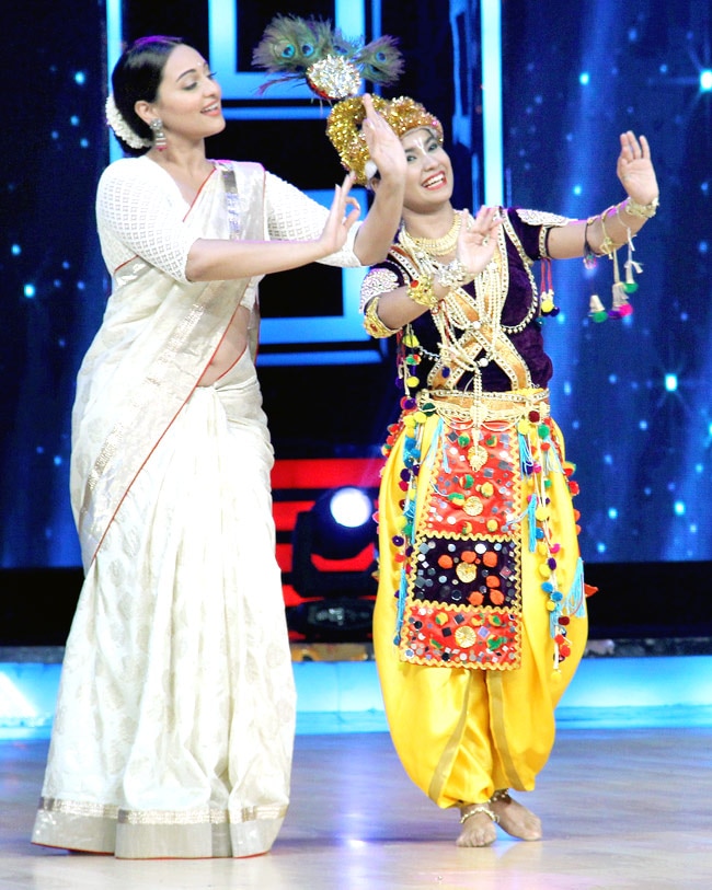 India's Dancing Superstars में दिखे रणवीर-सोनाक्षी