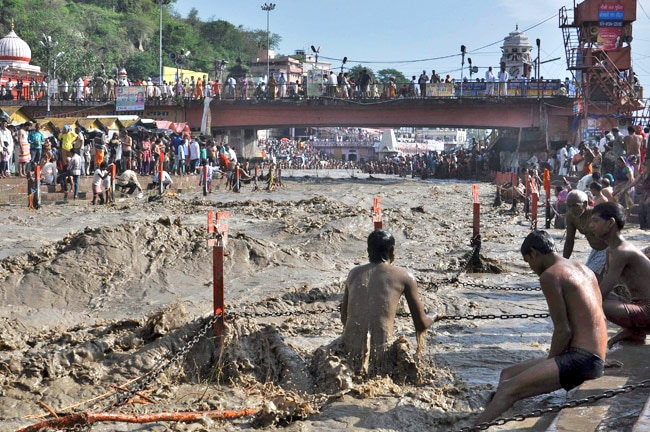 मरने वालों की संख्या पहुंची 680, रेस्क्यू ऑपरेशन जारी