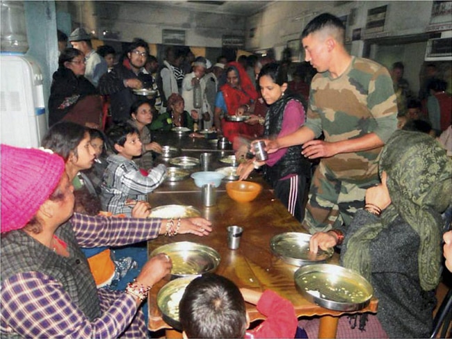 तबाही के मंजर के बाद अब राहत और बचाव कार्य | तबाही की तस्‍वीरें