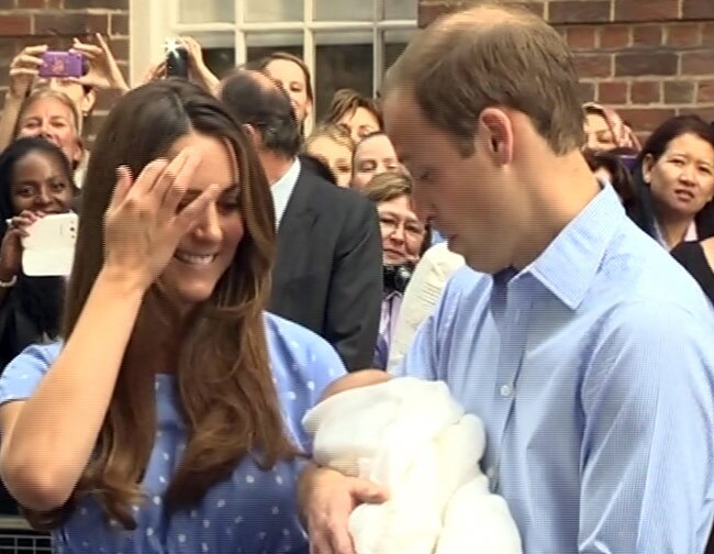 ये हैं ब्रिटेन के Royal Baby की पहली तस्‍वीरें...
