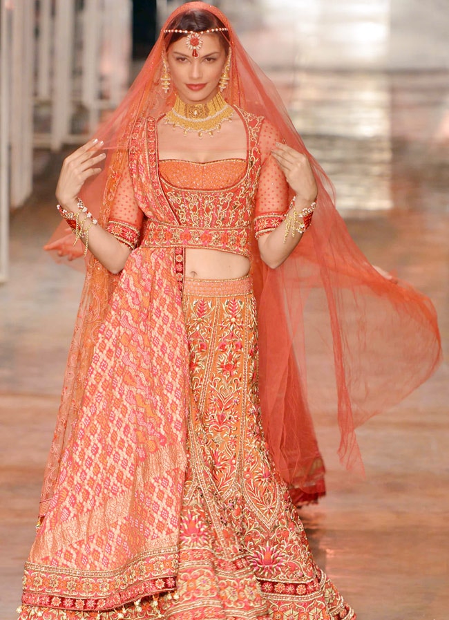 जब पहली बार रैंप पर चली आलिया भट्ट