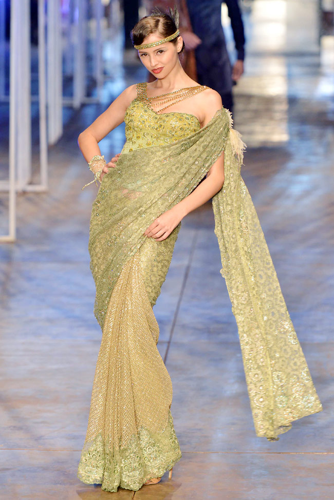 जब पहली बार रैंप पर चली आलिया भट्ट