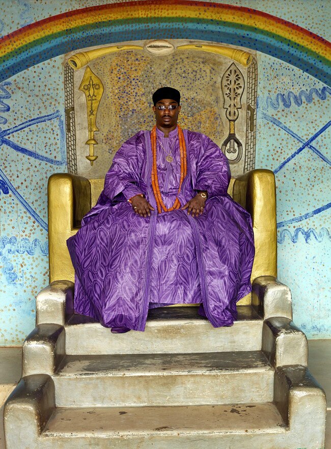 आज भी सोने के सिंहासन पर बैठते हैं ये