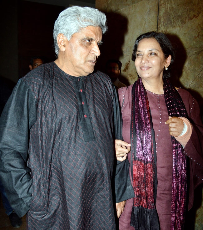 'भाग मिल्‍खा भाग' की स्‍पेशल स्‍क्रीनिंग पर पहुंचा बच्‍चन परिवार