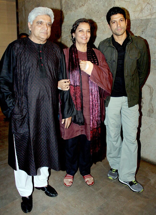 'भाग मिल्‍खा भाग' की स्‍पेशल स्‍क्रीनिंग पर पहुंचा बच्‍चन परिवार