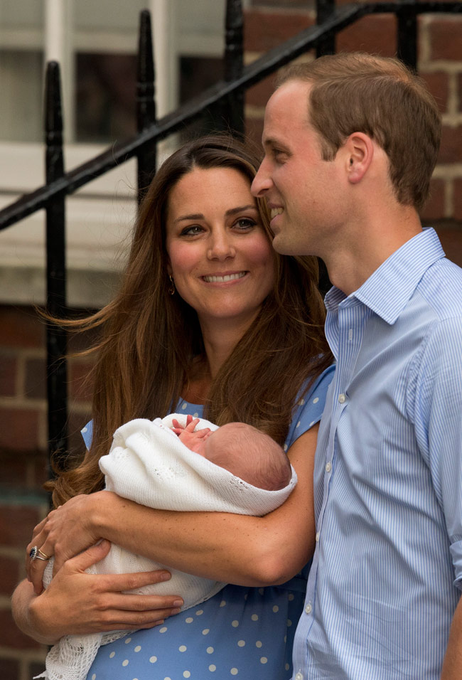 ये हैं ब्रिटेन के Royal Baby की पहली तस्‍वीरें...