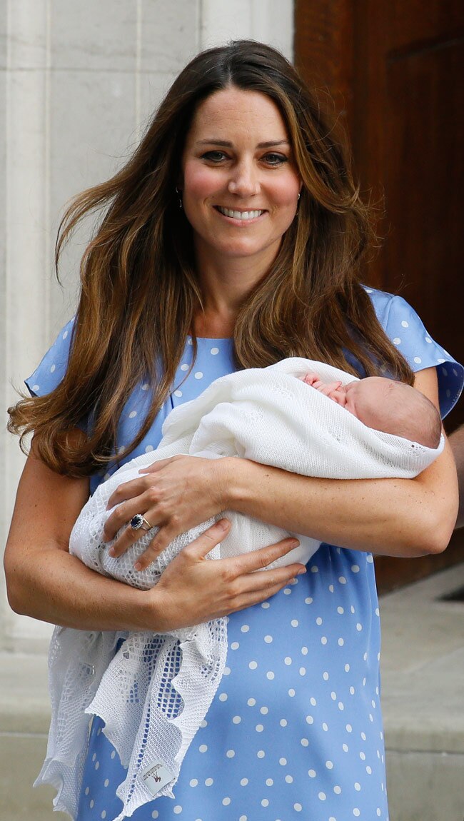 ये हैं ब्रिटेन के Royal Baby की पहली तस्‍वीरें...