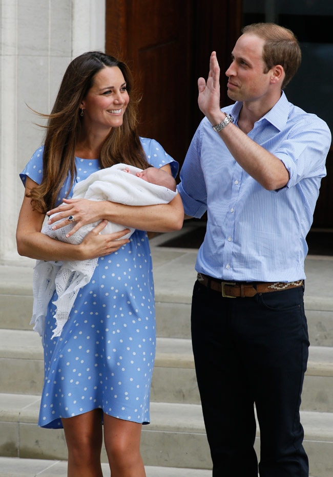 ये हैं ब्रिटेन के Royal Baby की पहली तस्‍वीरें...