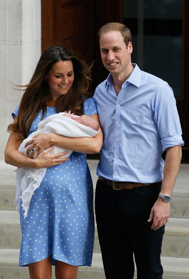 ये हैं ब्रिटेन के Royal Baby की पहली तस्‍वीरें...