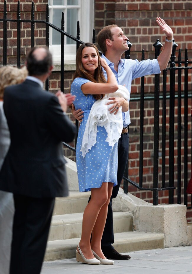 ये हैं ब्रिटेन के Royal Baby की पहली तस्‍वीरें...