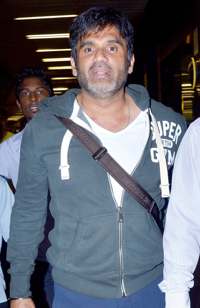 IIFA 2013 से घर लौटे सितारे | विद्या सर्वश्रेष्ठ अदाकारा