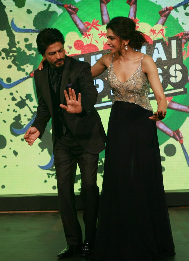 'चेन्नई एक्सप्रेस' के म्यूजिक लॉन्च पर सितारों की मस्ती