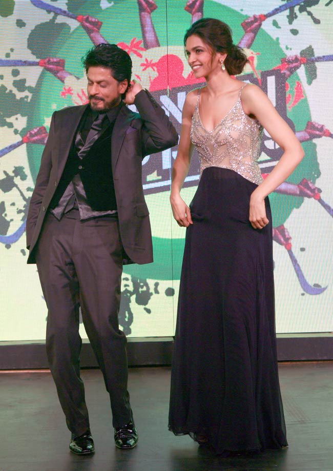 'चेन्नई एक्सप्रेस' के म्यूजिक लॉन्च पर सितारों की मस्ती