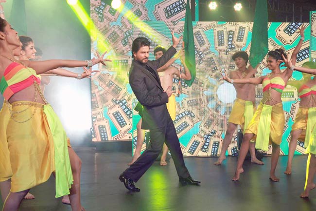 'चेन्नई एक्सप्रेस' के म्यूजिक लॉन्च पर सितारों की मस्ती