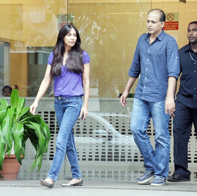 बॉलीवुड के सुपरहीरो कृष से मिले किंग खान