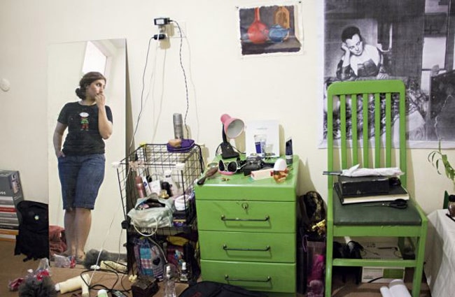 बंद दरवाजों के अंदर ईरानी लड़कियों की अनदेखी तस्‍वीरें