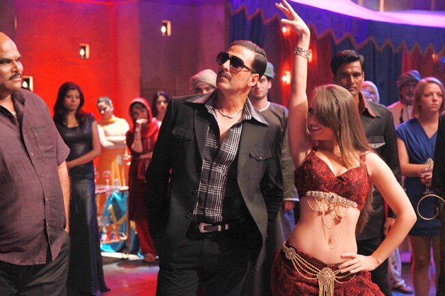 क्या 'वंस अपॉन...' में चलेगा अक्षय-सोनाक्षी का जादू?