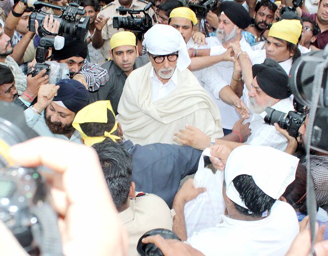 प्राण साहब की 'प्रेयर मीट' में उमड़ा बॉ़लीवुड