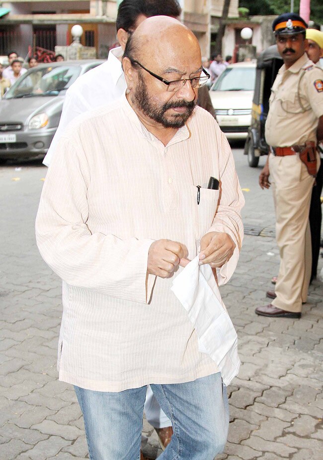 प्राण साहब की 'प्रेयर मीट' में उमड़ा बॉ़लीवुड