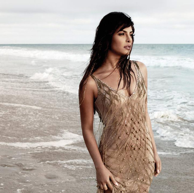 प्रियंका चोपड़ा की मदहोश कर देने वाली अदाएं | अनदेखी प्रियंका