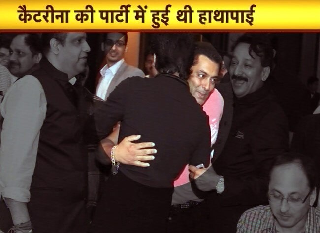 ...और एक-दूसरे के गले मिले सलमान-शाहरुख