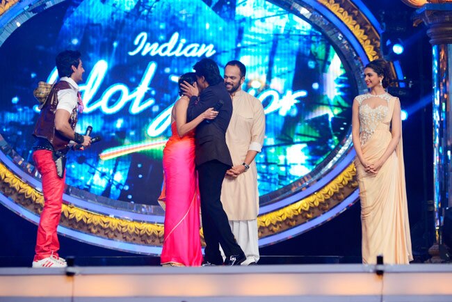 'चेन्‍नई एक्‍सप्रेस' का प्रमोशन करने छोटे पर्दे पर पहुंचे शाहरुख