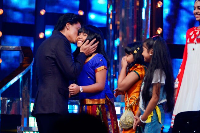 'चेन्‍नई एक्‍सप्रेस' का प्रमोशन करने छोटे पर्दे पर पहुंचे शाहरुख