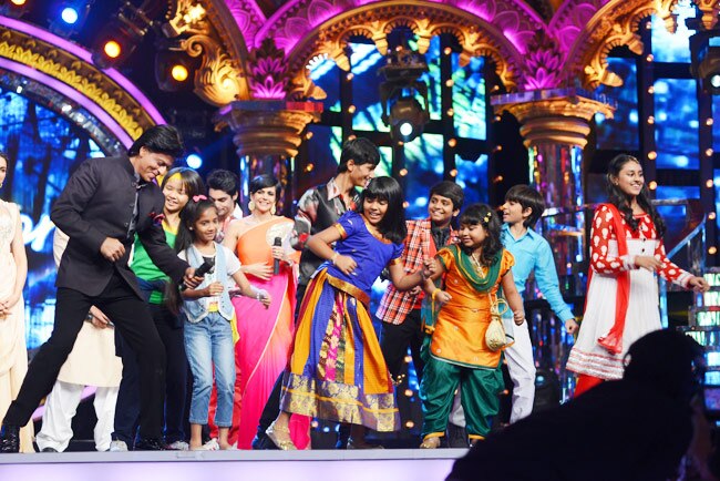 'चेन्‍नई एक्‍सप्रेस' का प्रमोशन करने छोटे पर्दे पर पहुंचे शाहरुख