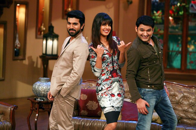 तस्वीरों में: प्रियंका चोपड़ा का अजीबोगरीब डांस