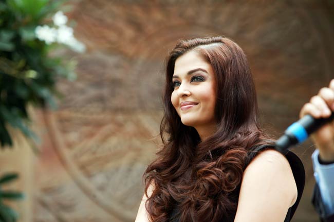 ऐश्‍वर्या राय की एक अदा पर सब फिदा | अनदेखी ऐश्‍वर्या