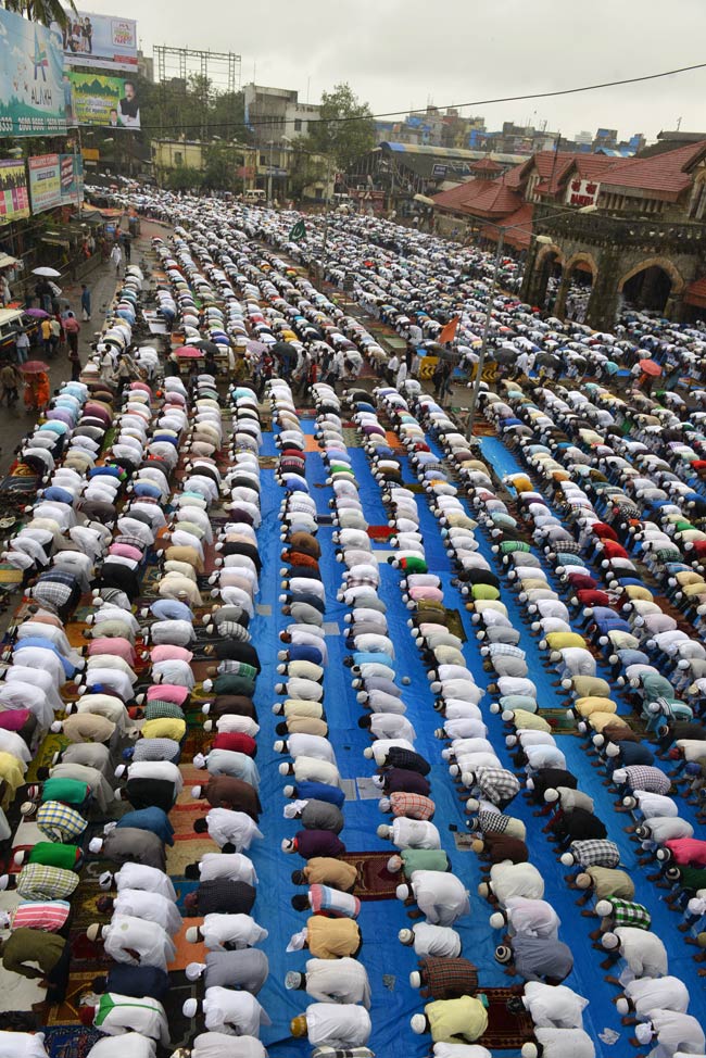 देशभर में हर्षोल्लास के साथ मनाया गया ईद का त्योहार