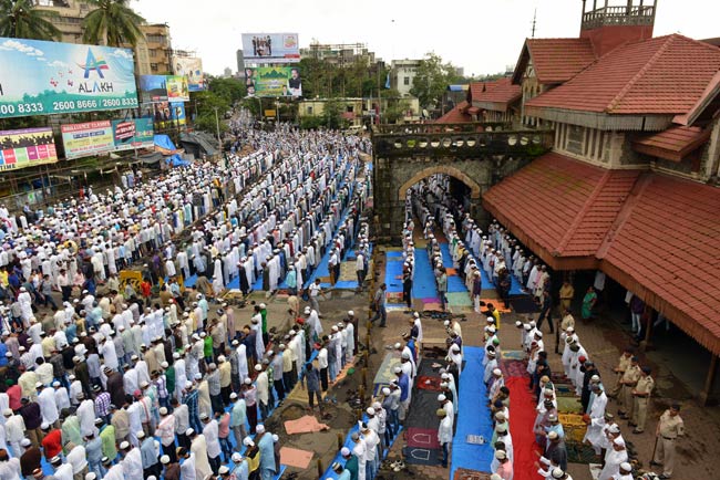 देशभर में हर्षोल्लास के साथ मनाया गया ईद का त्योहार