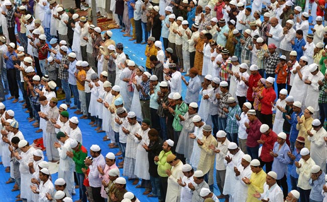 देशभर में हर्षोल्लास के साथ मनाया गया ईद का त्योहार