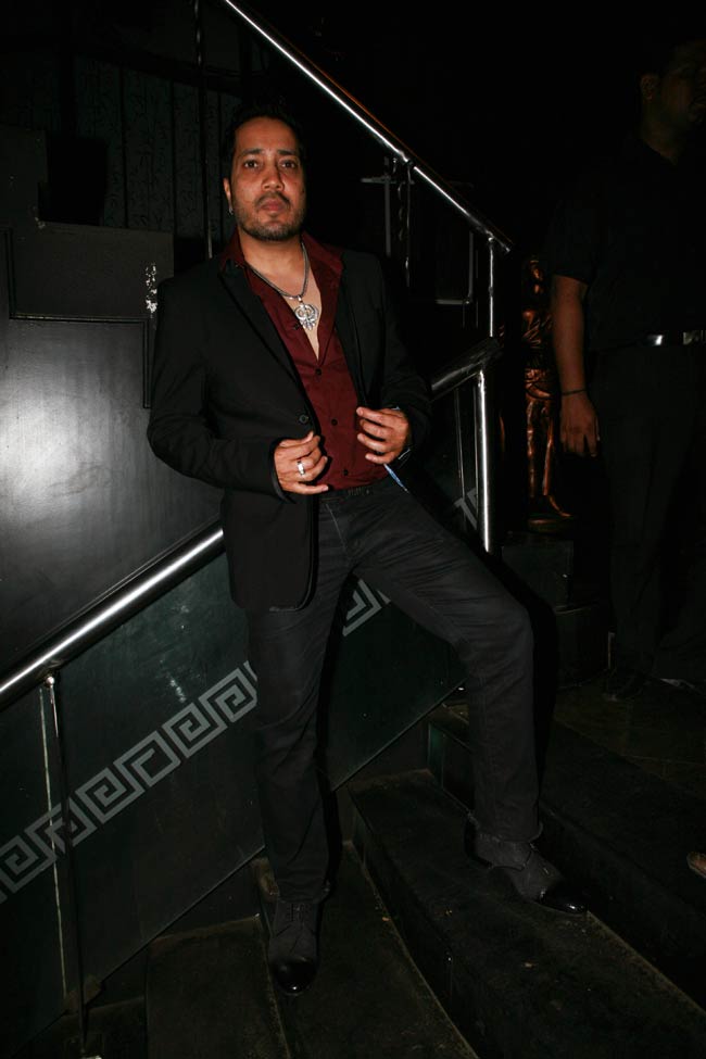 'फटा पोस्टर निकला हीरो' की रैप पार्टी में सितारों का जलवा