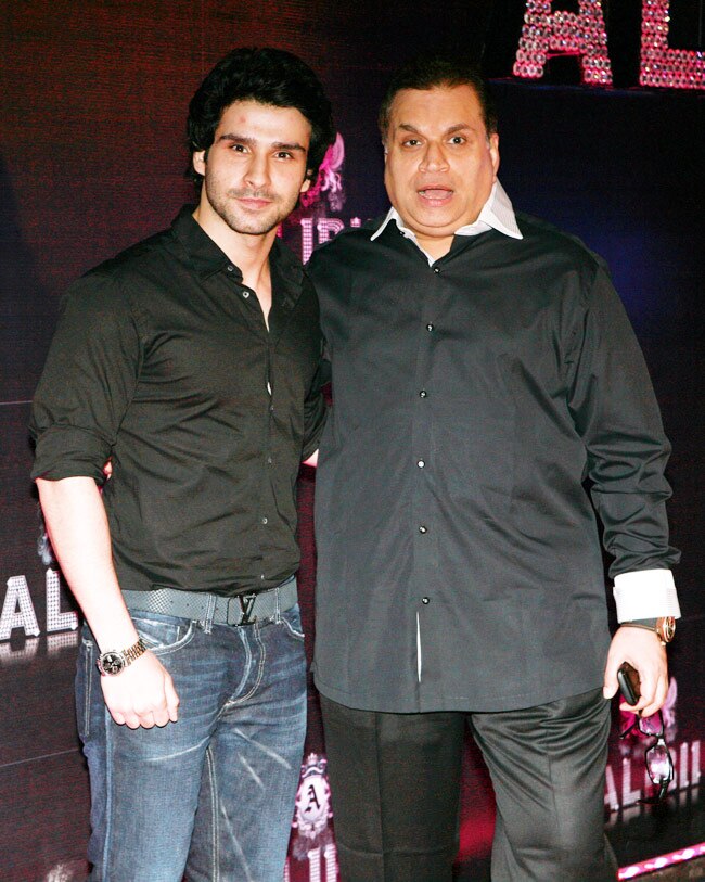 श्रीदेवी की बर्थडे पार्टी में जुटे सितारे