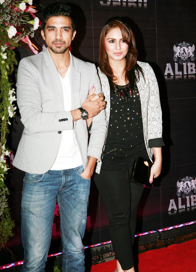 श्रीदेवी की बर्थडे पार्टी में जुटे सितारे